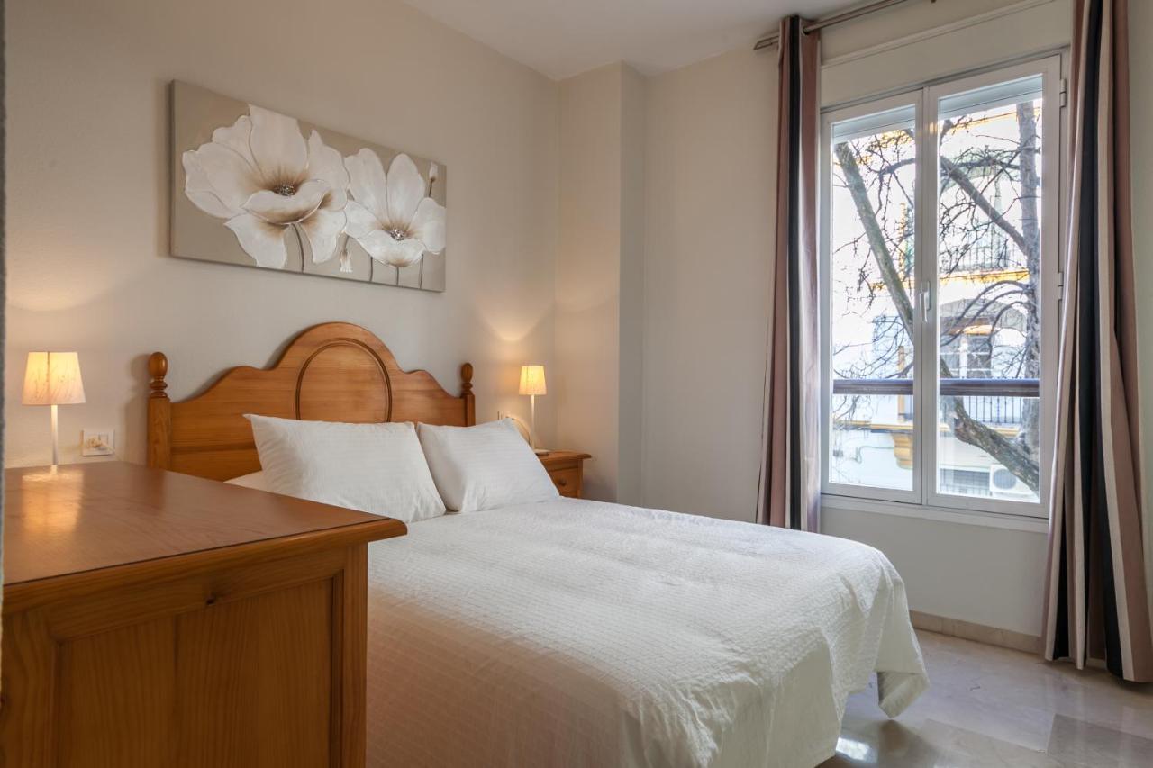 Apartamento Cerca Del Alcazar Con Garaje Privado Sevilla Bagian luar foto