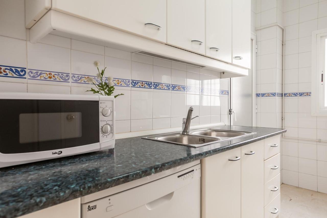 Apartamento Cerca Del Alcazar Con Garaje Privado Sevilla Bagian luar foto