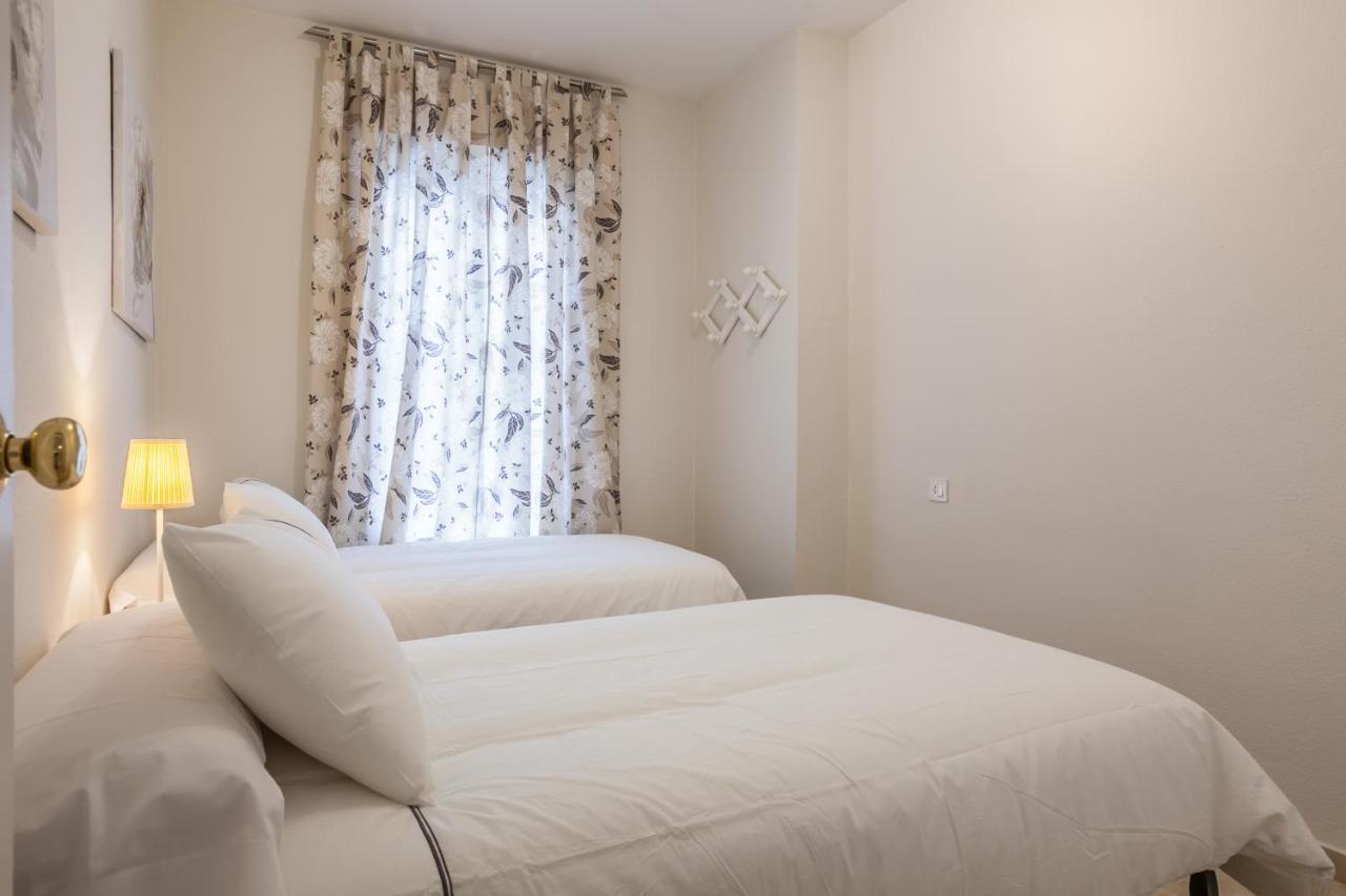 Apartamento Cerca Del Alcazar Con Garaje Privado Sevilla Bagian luar foto